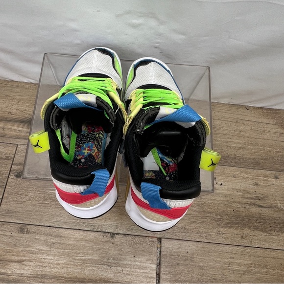 Jordan MA2 (GS) Big Kids' Shoes White-Coast-Light Fusion Red CW6594-110 - Picture 5 of 8